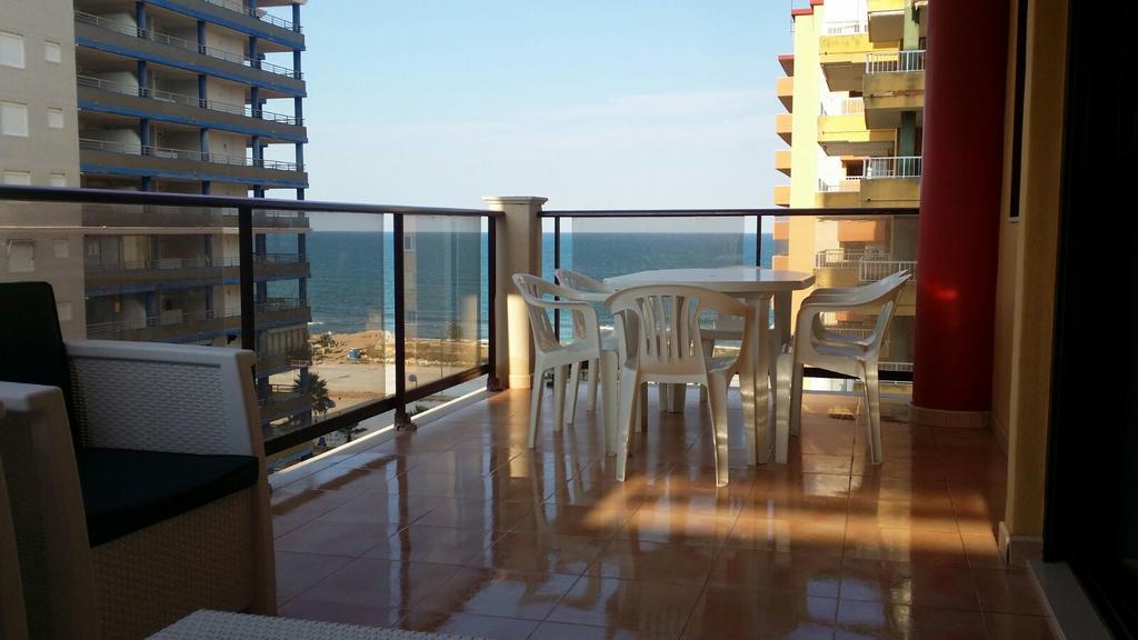 Ferienwohnung Apartamento Con Vista Al Mar Tavernes de la Valldigna Exterior foto